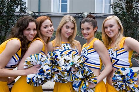 disfraz de cheerleader|Lunes de porristas en Lifetime Movies .